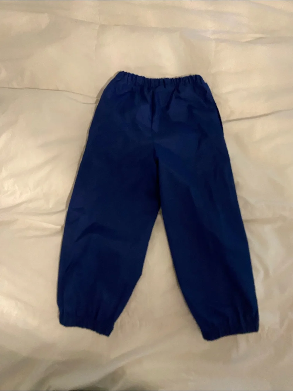 OshKosh Navy rain pants with heart accent 4T